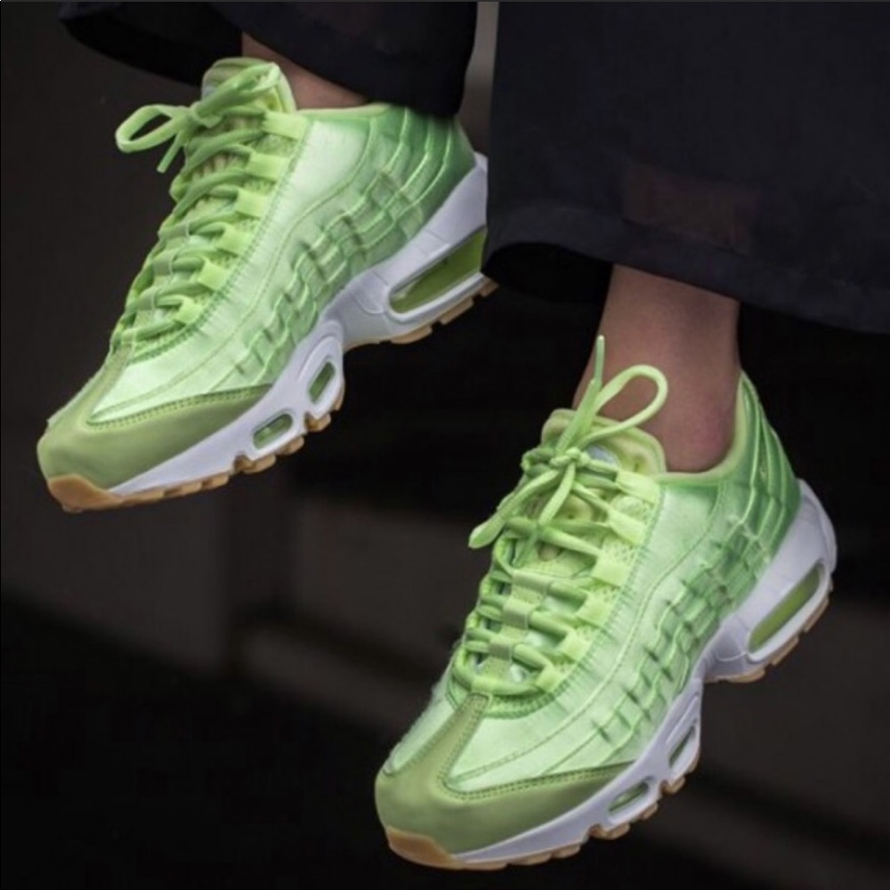 NWTNike Air Max 95 Rare satin - Picture 4 of 8
